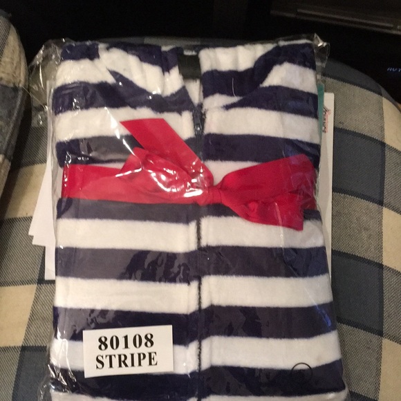 Stripe onesie pajama one pc - Picture 2 of 8